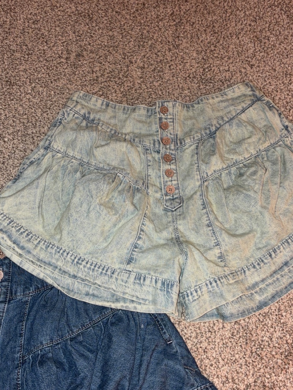 We The Free denim shorts - blue and olive - Picture 2 of 5